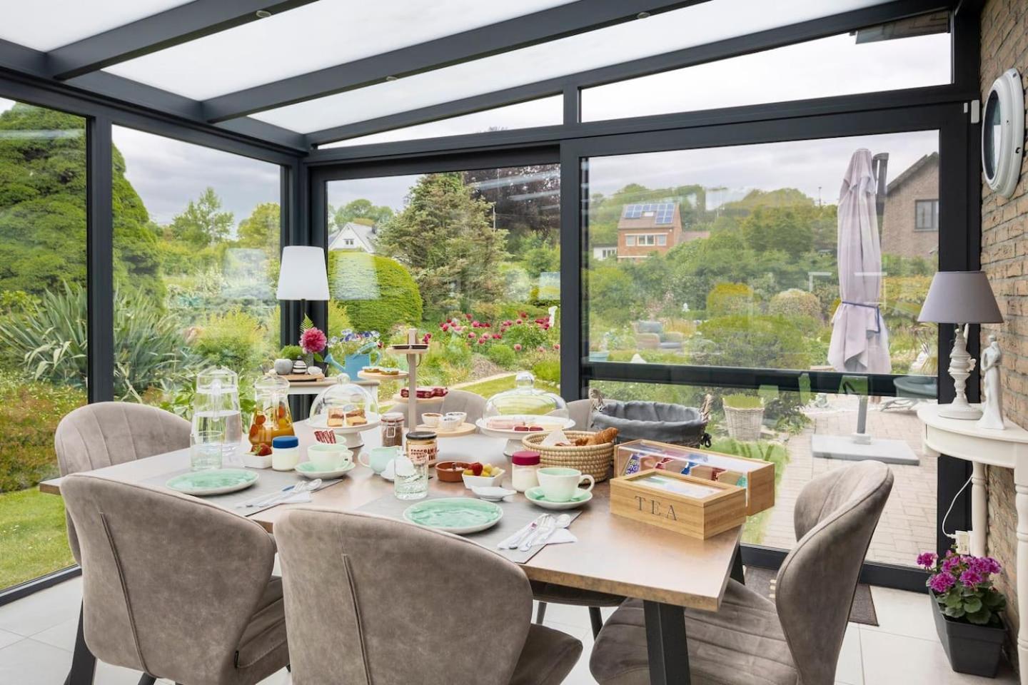 B&B La Villa Orchidees, Breakfast Included Bassenge Exterior foto